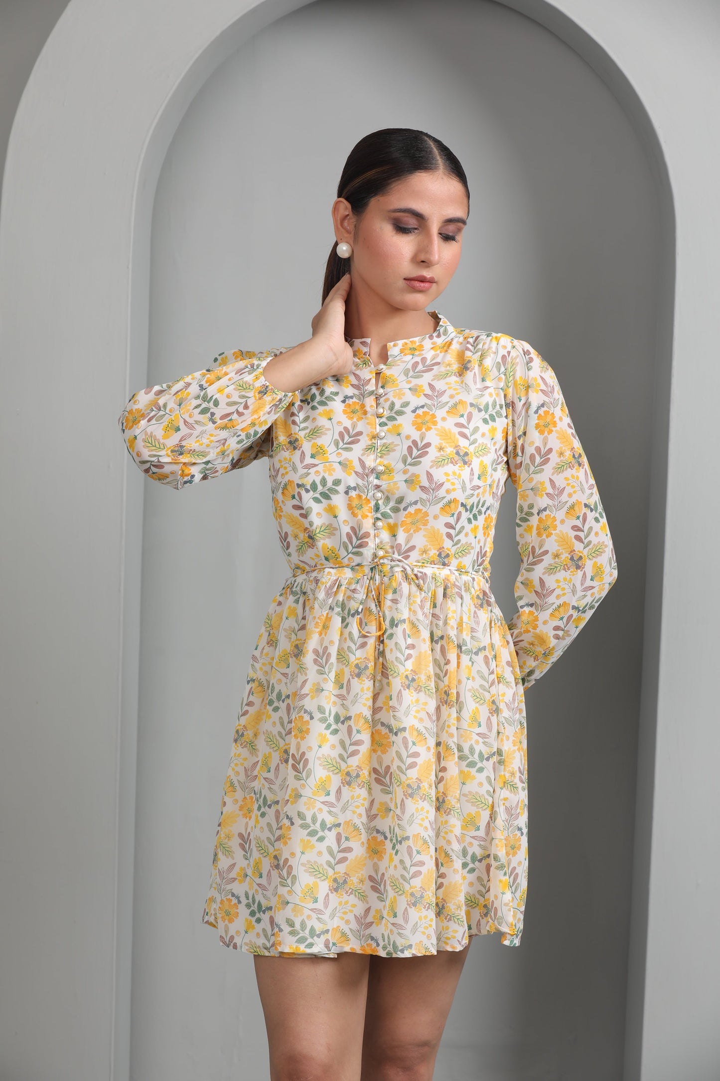 YELLOW FLORAL SHORT DRESS