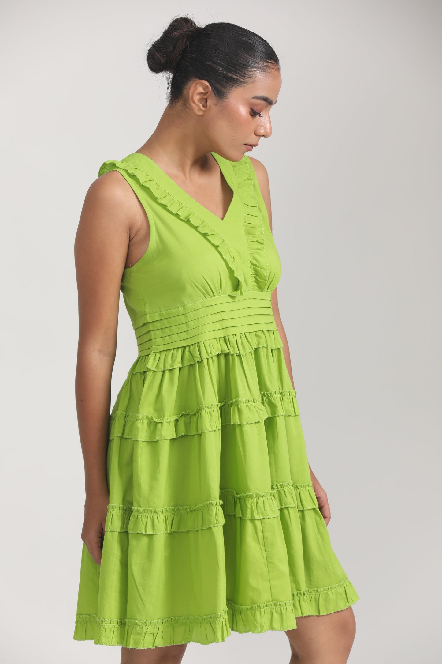 GREEN SLEEVELESS RUFFLE DRESS