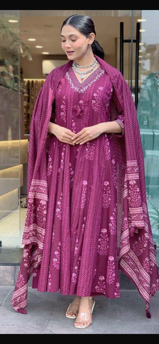 A LINE PINK SUIT KH25