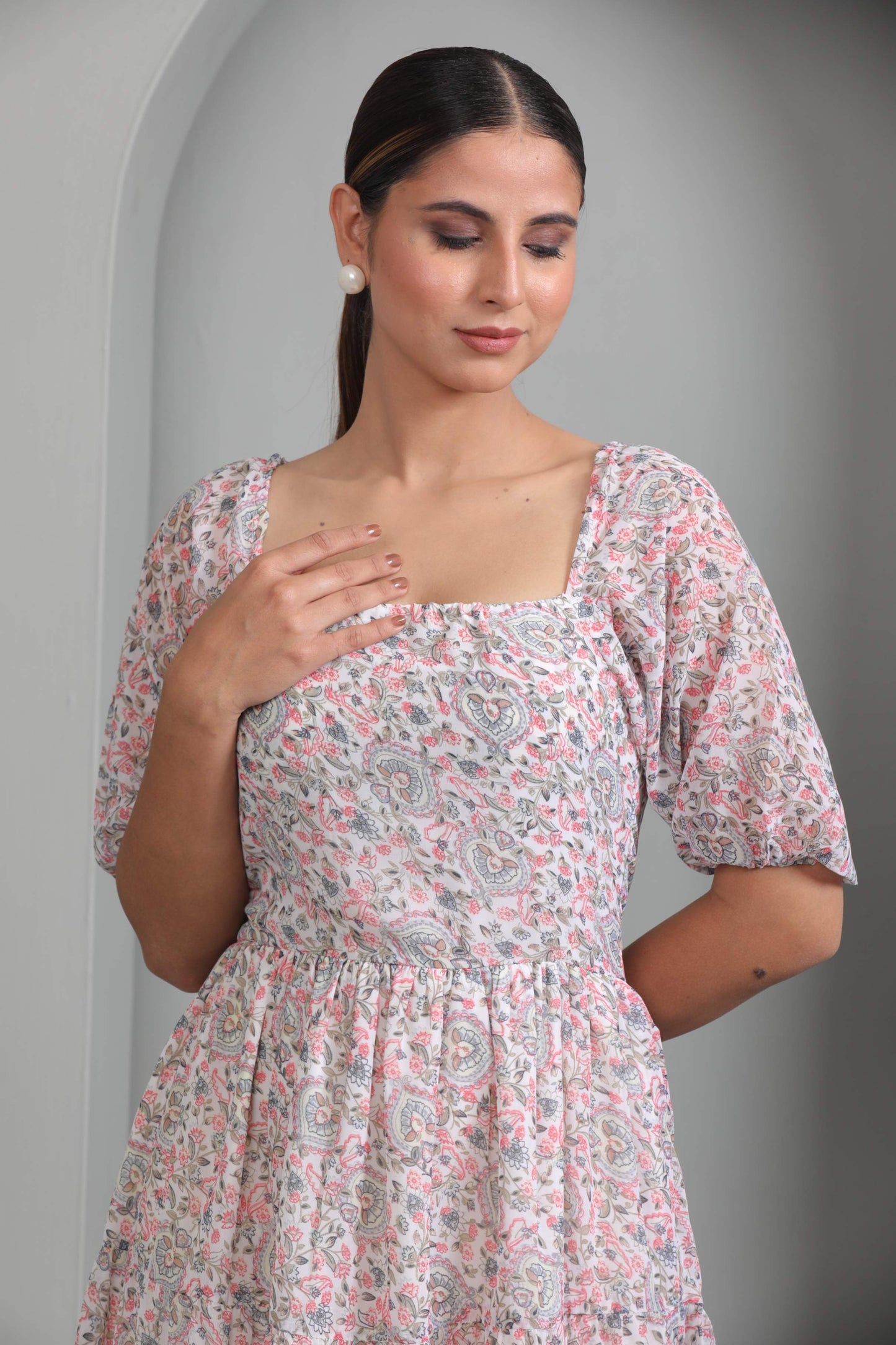 WHITE FLORAL GEORGETTE DRESS