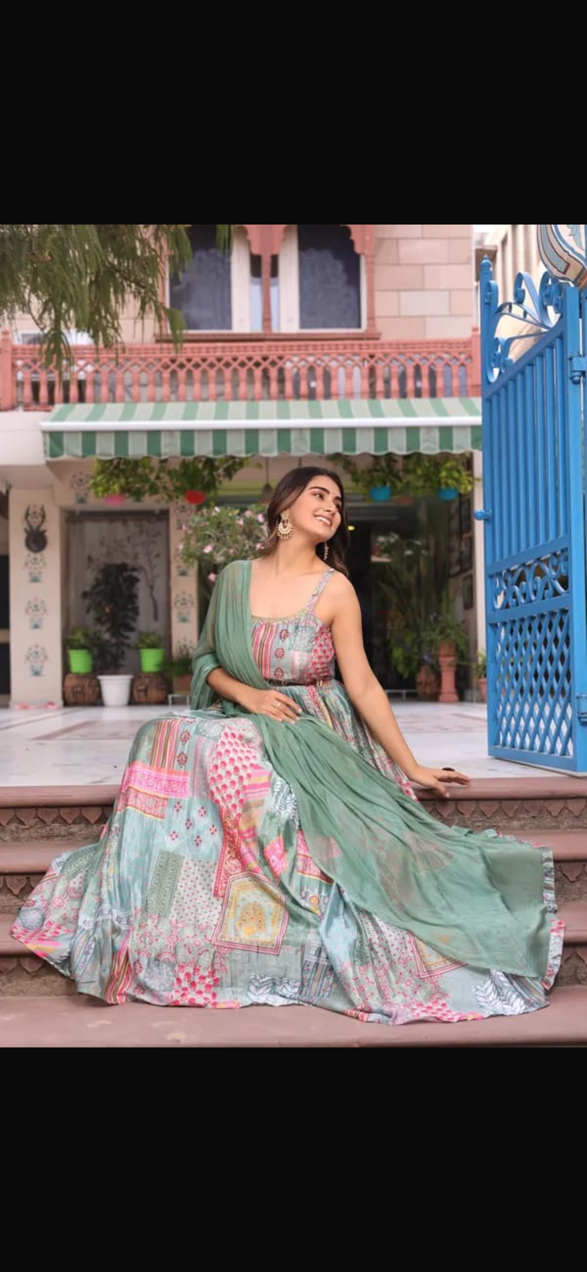 GREEN GOWN KH9